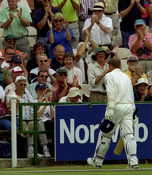 Peter Such receives a standing ovation for his outstanding 51-ball duck