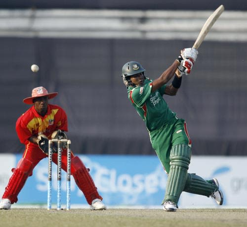 Mahbubul Alam gives it everything