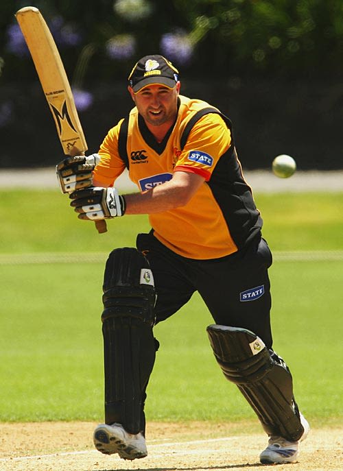 Neal Parlane sets off for a single