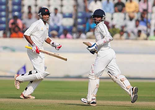 Mumbai cruised to 130 for 0 at stumps thanks to Wasim Jaffer and Vinayak Samant