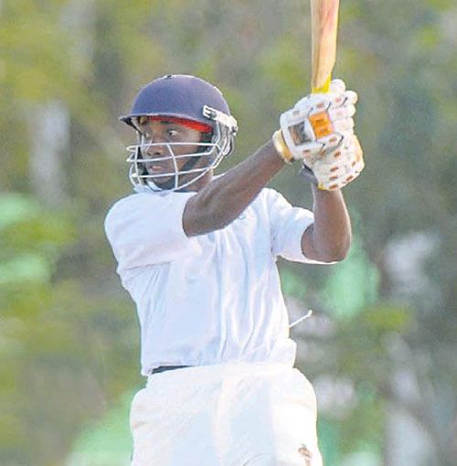 Nekoli Parris on his way to his maiden hundred