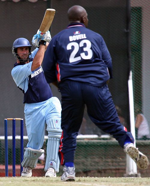 Lucas Paterlini lofts Ryan Bovell over long-on