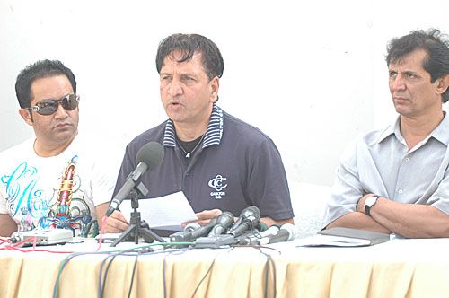 The selection committee announces the Pakistan squad for the first Test