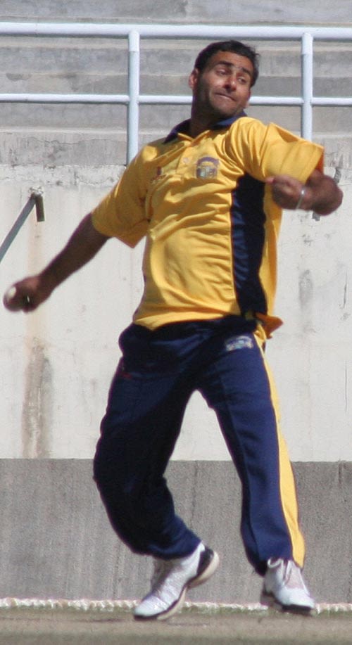 Gagandeep Singh bends his back