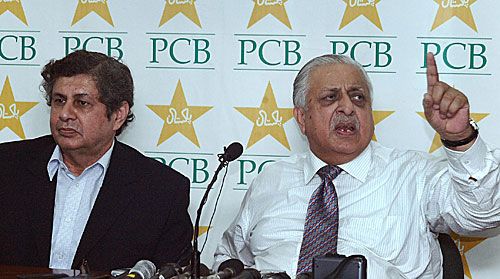 Wasim Bari and Ijaz Butt address a press conference