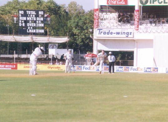 FedEx Cup 1999, Second OD: Henry Fotheringham bowling to Dilip Vengsarkar