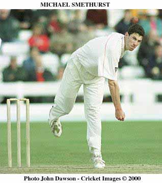 Mike Smethurst bowling at Derbys in the 2000 Benson and Hedges competition