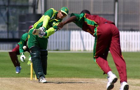 Kamran plays a delivery through the leg side. ICC Under-19 World Cup Super League Group 1: Pakistan Under-19s v West Indies Under-19s at Lincoln, 29 Jan 2002