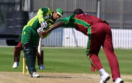 Kamran plays a delivery through the off side. ICC Under-19 World Cup Super League Group 1: Pakistan Under-19s v West Indies Under-19s at Lincoln, 29 Jan 2002