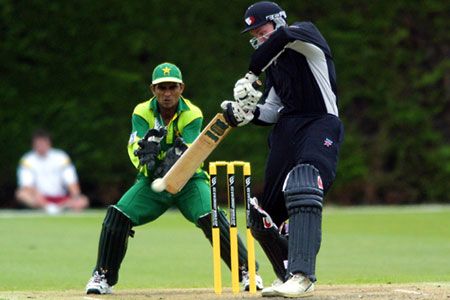 Murdoch forces a delivery on the off side. ICC Under-19 World Cup Warmup: New Zealand Under-19s v Pakistan Under-19s at Lincoln, 17 Jan 2002