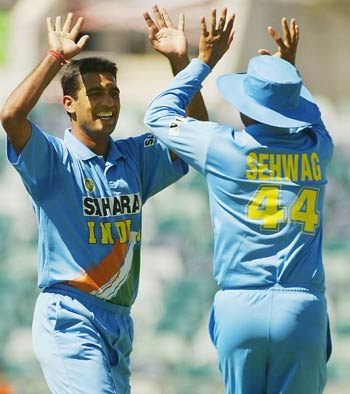 Amit Bhandari made a good comeback to the Indian team, bowling with pace