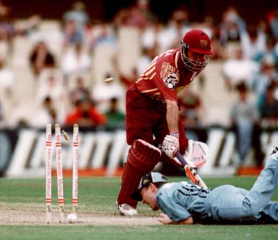 Kevin Roberts runs out Jimmy Maher, New South Wales v Queensland, MMC Final, 1997/98