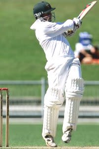 Kelly hits out, Central Districts v Australians, 1999/2000
