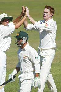 Terbrugge celebrates the wicket of Langer, South Africa v Australia, 3rd Test, 2001/02