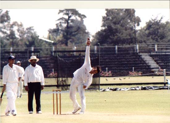 Christian Tunon of Argentina, bowling against the USA at Hurlingham