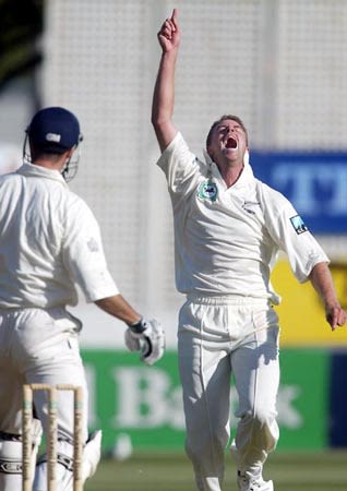 Drum celebrates the dismissal of Vaughan. 2nd Test: New Zealand v England at Wellington, 21-25 Mar 2002