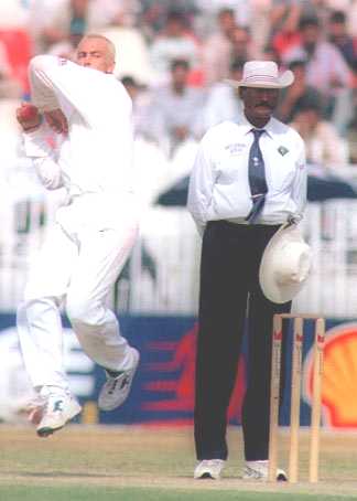 Javed Akhtar and Australian bowler Colin Miller
