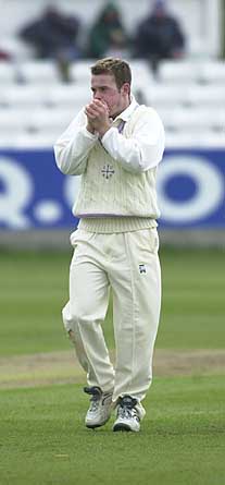 Robert Ferley finds it rather cold for the spinning fingers