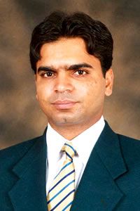 Naved Latif - Portrait 2002