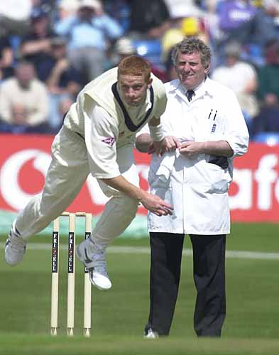 Steve Kirby bowling study, Burgess the umpire.