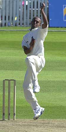 Mo Sheikh at Trent Bridge in the Benson Hedges Cup 2001