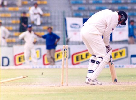 Horne being bowled by Shoaib Akhtar