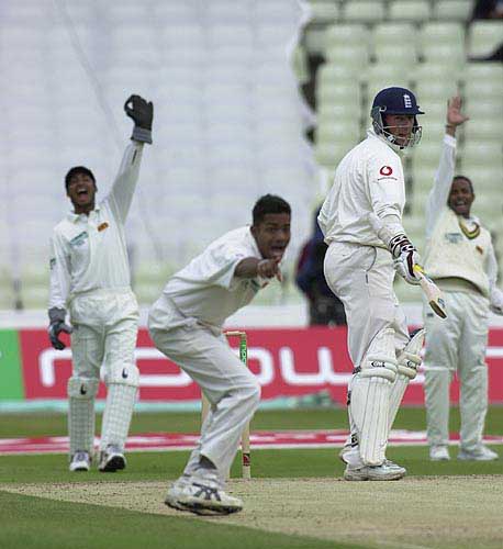 TCB Fernando belts out an appeal for lbw against Trescothick but umpire Harper said no