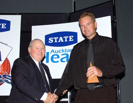 Barnes is presented the batsman of the year award. Auckland Cricket Association awards dinner at Auckland, 2 April 2003