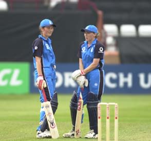Daniels and Edwards discussing the play at Taunton 2000