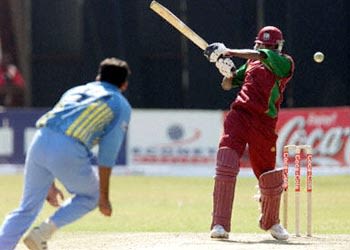 Zaheer is about to snap up a splendid c&b to remove Nagamootoo