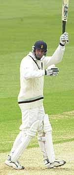 Rob Bailey batting thumbnail ; 2001