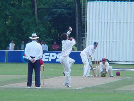 Davison bowls to Parsons, Canada v Scotland, ICC Trophy, 2001