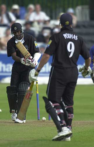 Prittipaul is bowled by Welch for 4 runs.