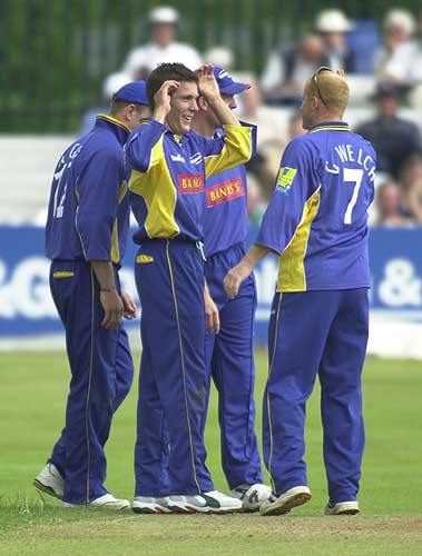 Lungley celebrates his wicket, Kendall is out for LBW after 1 run.