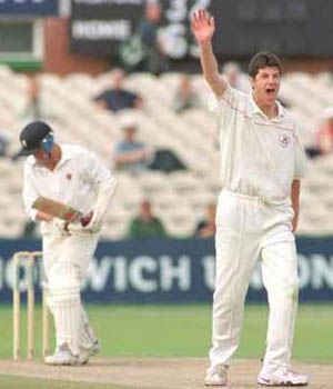 Mike Smethurst appeals for an LBW against Bowler
