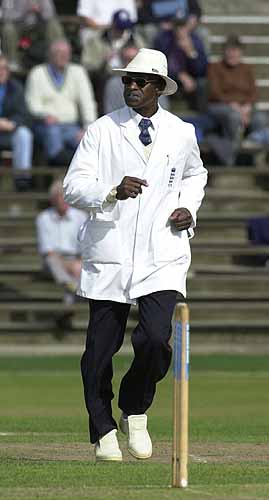 Umpire Vanburn Holder at Scarborough 2001
