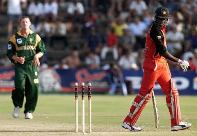 Nkala has been bowled by Klusener for 5