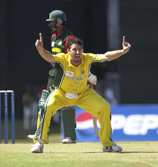 Jason Gillespie claims the wicket of Al Sahariar for 0 lbw