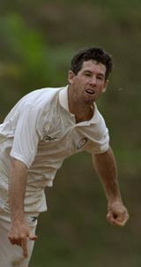 Derek Crookes bowls