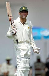 Aamer Bashir reaches his hundred