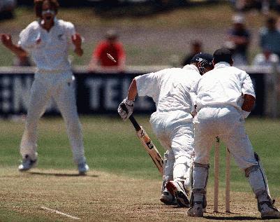 Corey Richards b Daniel Vettori