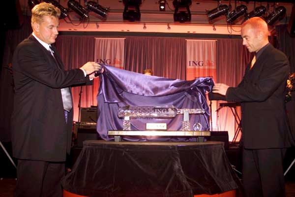 Shane Lee and Colin Miller unveil the new ING Cup