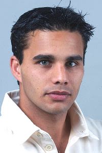 Darren Wates - Portrait October 2001