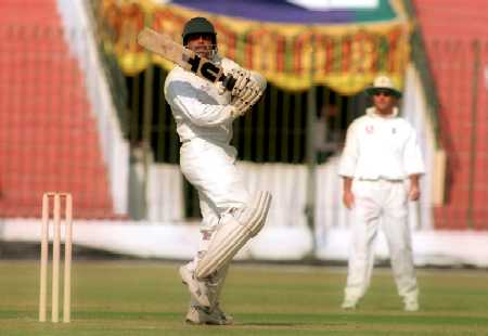 Mohammad Hussain hooks the ball towards deep square leg