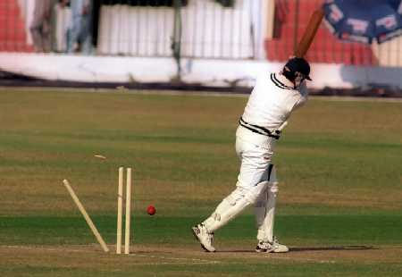 Kabir Khan's leg stump flies as he tries to play a cross shot