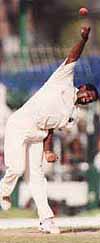 Ramnarine bowling thumbnail 2001