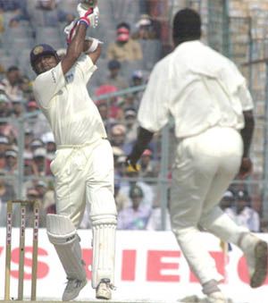 Srinath clouts Cuffy during his whirlwind knock