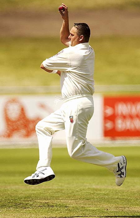 Nash bowling, Tasmania v New South Wales, Pura Cup, 2002/03