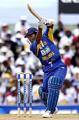 Romesh Kaluwitharana opens his shoulders