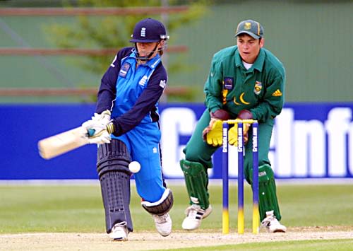Kathryn Leng batting